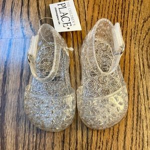 🆕 The Children’s Place (3-6m) Baby Clear Sparkle Jelly Sandals